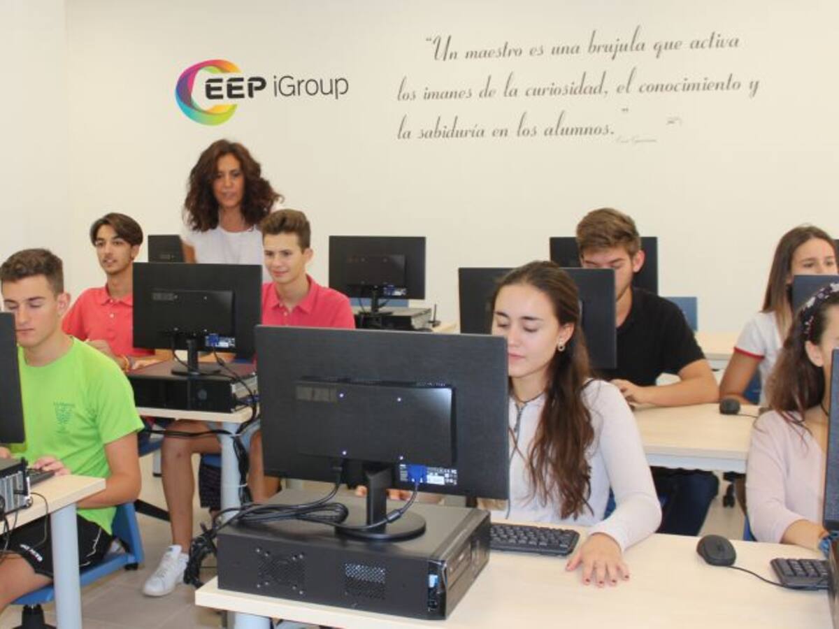 La Escuela de Estudios Profesionales de Albacete se une a EEP iGroup