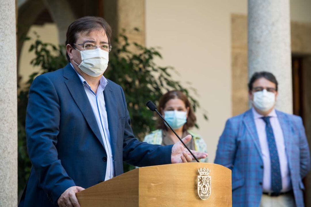 Guillermo Fernández Vara durante su intervención