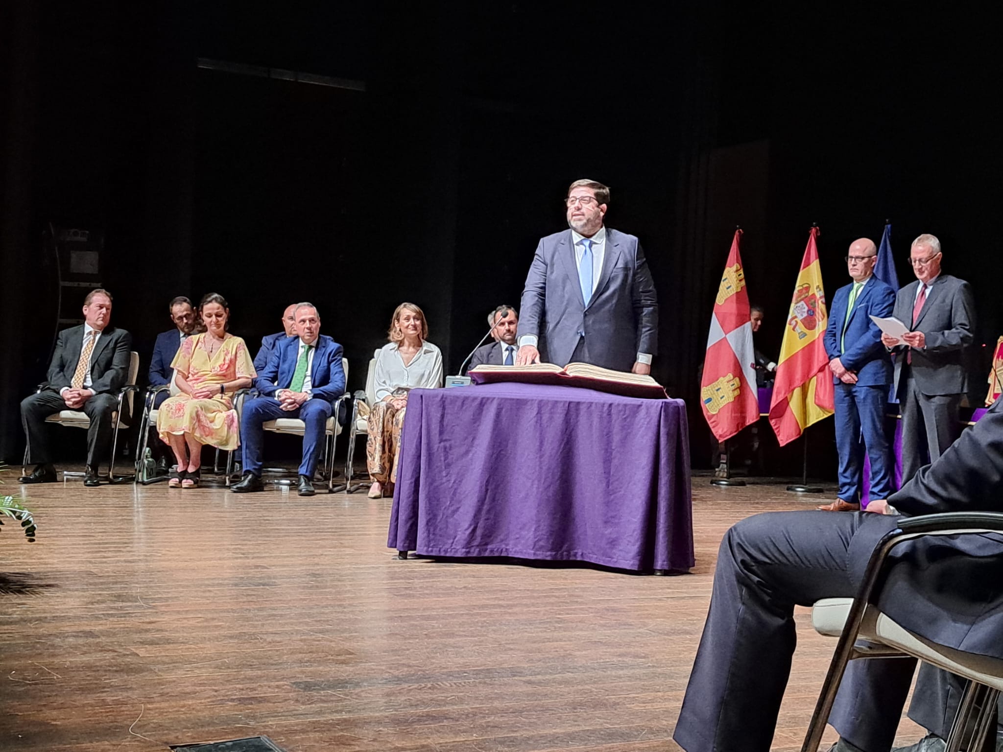 Sánchez Cabrera jura como concejal, paso previo a la toma de posesión como alcalde