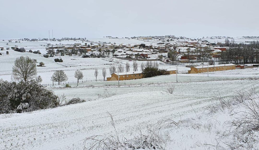 Venialbo amaneció hoy nevada
