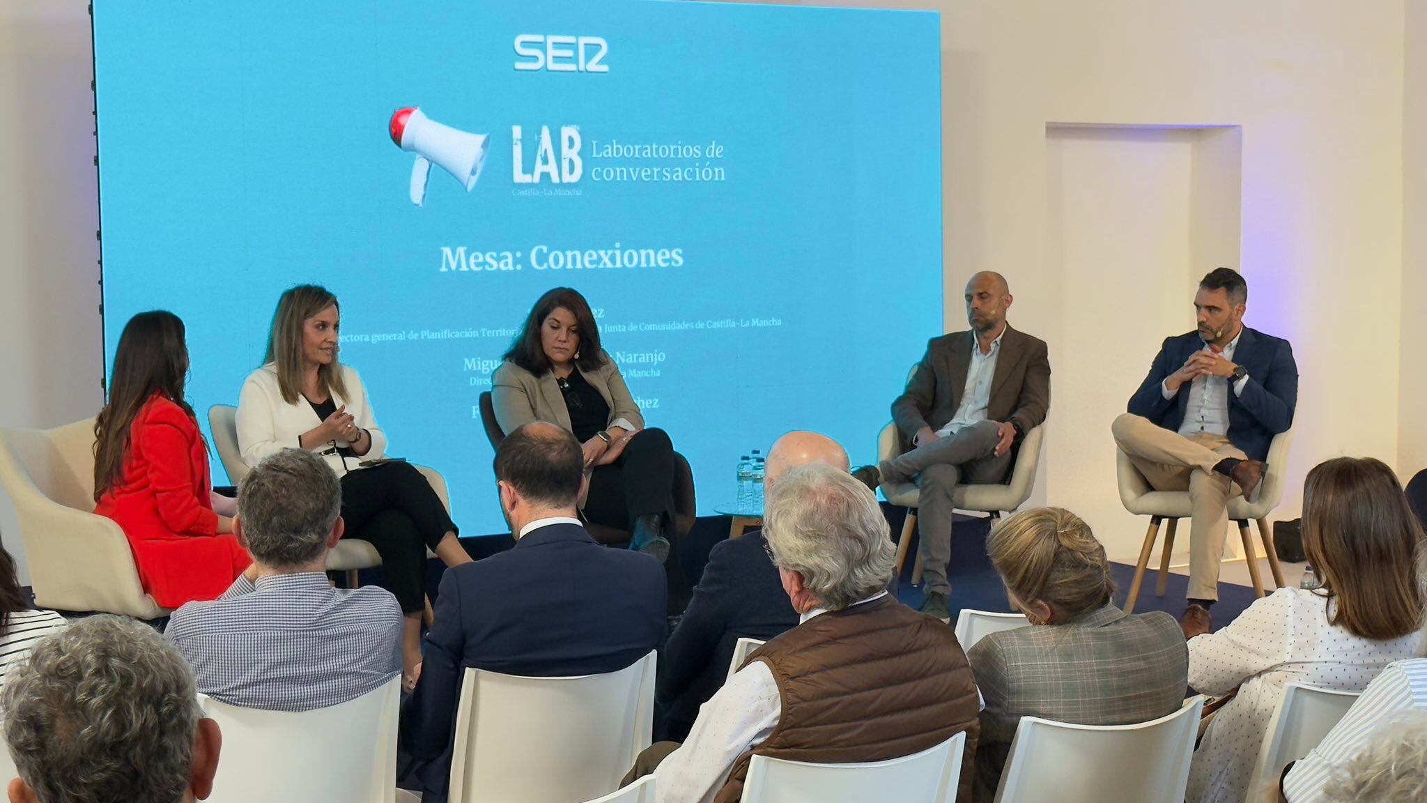 Mesa de debate en el Laboratorio de Conversación de Toledo