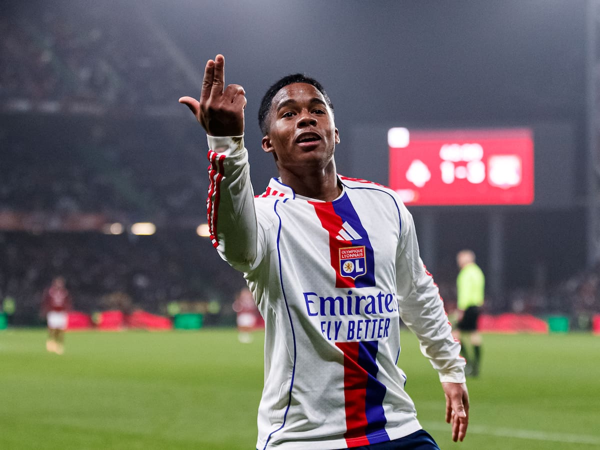 Endrick rehúye las comparativas con Benzema: "Está a años luz delante mía"