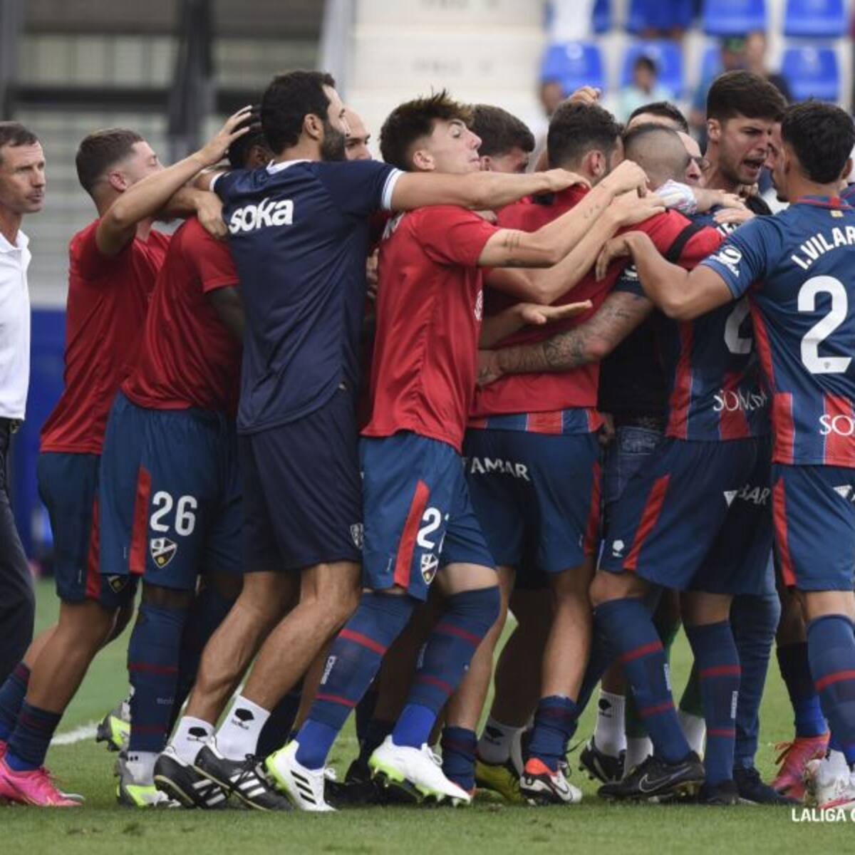 Óscar Sielva salva un punto para la SD Huesca en el último suspiro