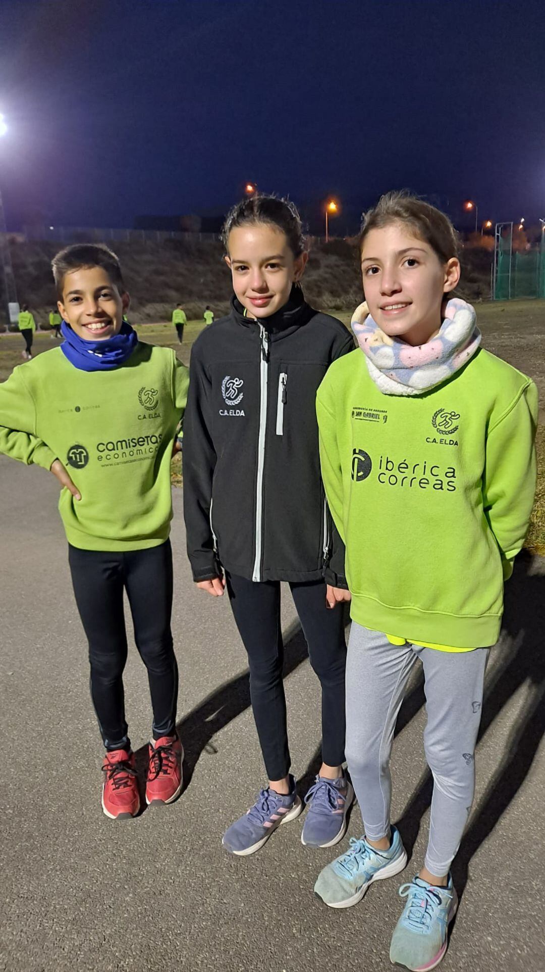 Jóvenes atletas de Elda en la control de Denia