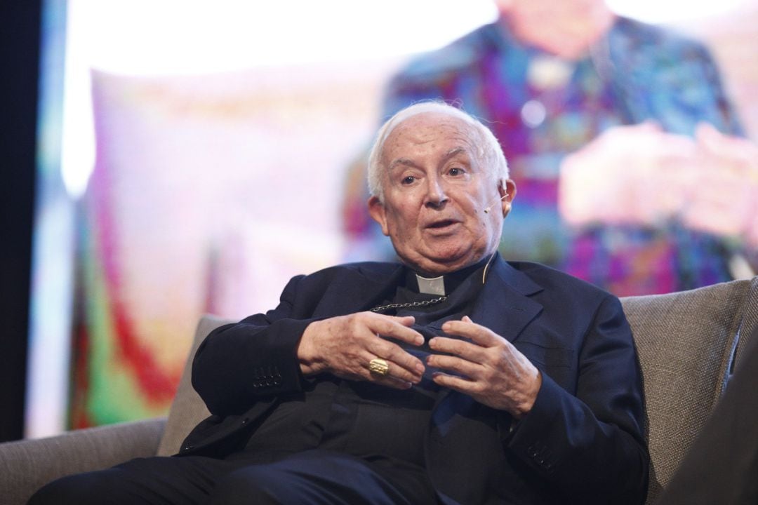 El cardenal arzobispo de Valencia, Antonio Cañizares, en un congreso antes de la pandemia.