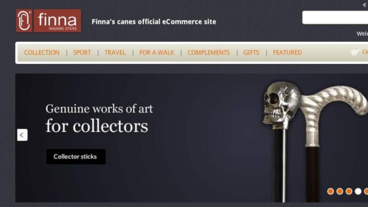 Passejant pels 'Champs elysees' amb un bastó fet a Bonmatí