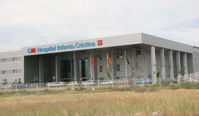 La parcela estaba prevista para la ampliación del centro, pero podría utilizarse para un nuevo aparcamiento