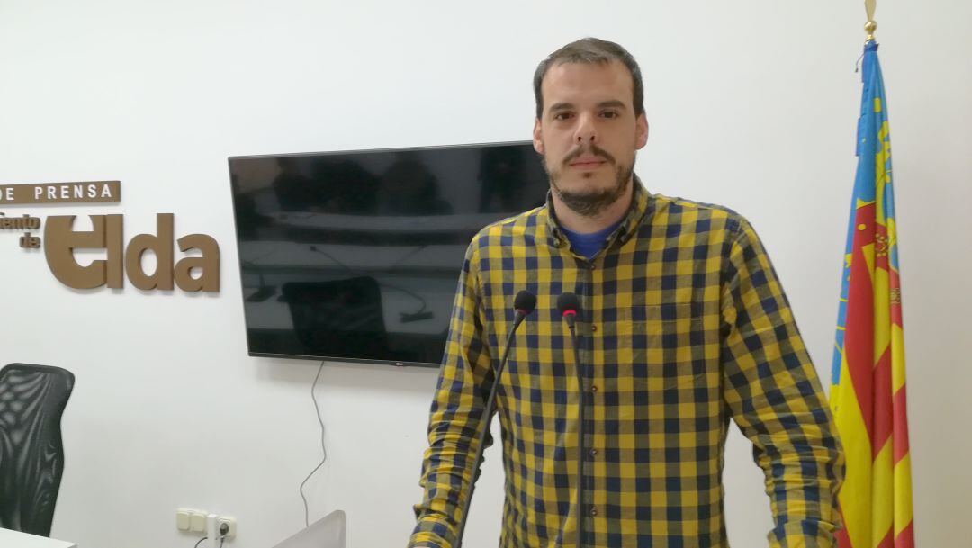 Iñaki Pérez, candidato nº1 de la lista de IU por la provincia de Alicante