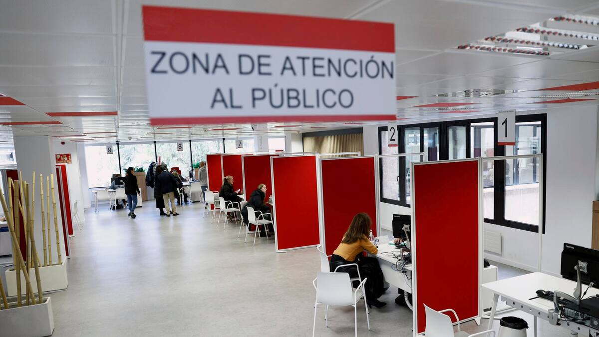 La Columna de Carlos Arcaya: «El PP tiene el alma partida: los datos del paro de junio son, a la vez, engañosos-mejorables y maravillosos, vamos, absolutamente brillantes»