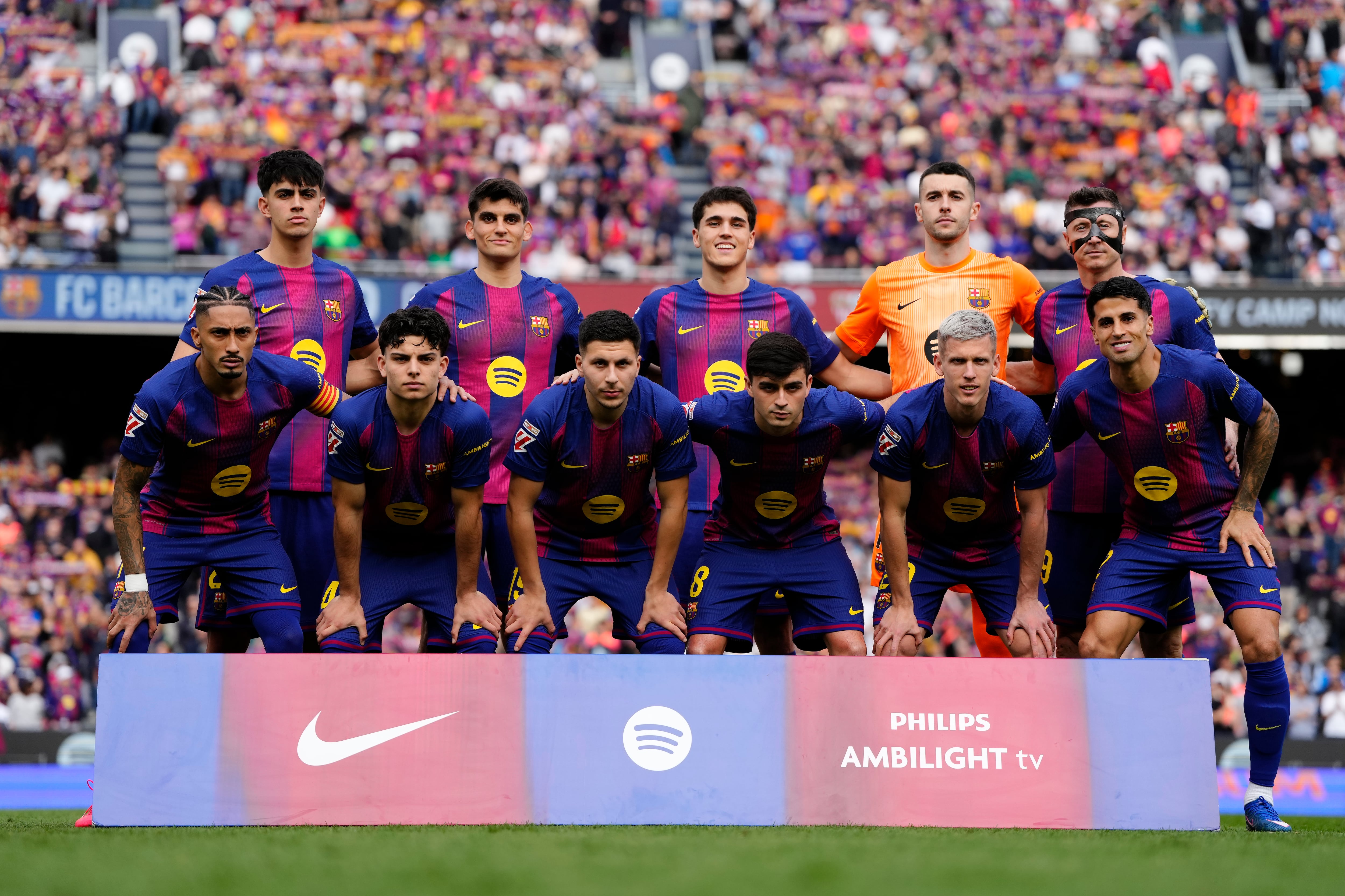 Los jugadores del FC Barcelona, en la previa de su partido de LaLiga ante el Sevilla