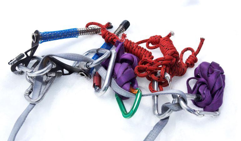 En Imagina (calle Ruperto Chapí,18) los jóvenes pueden reservar material de acampada en préstamo bajo una mínima fianza