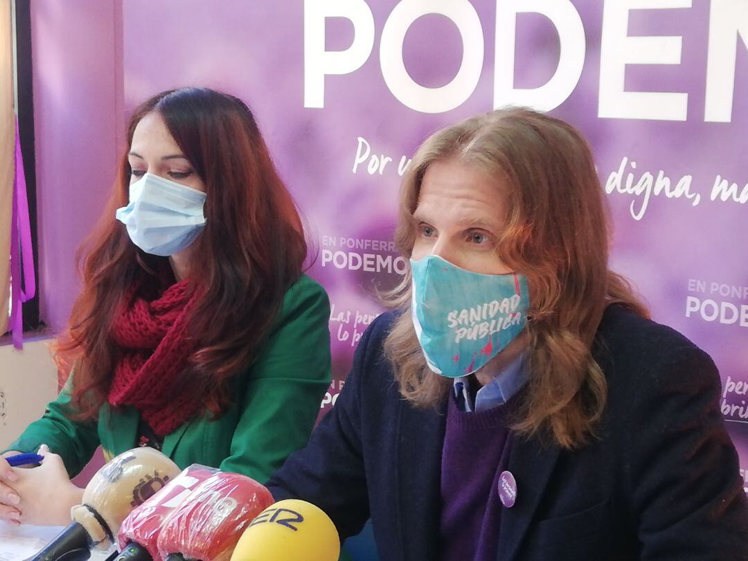 Lorena González y Pablo Fernández de Podemos