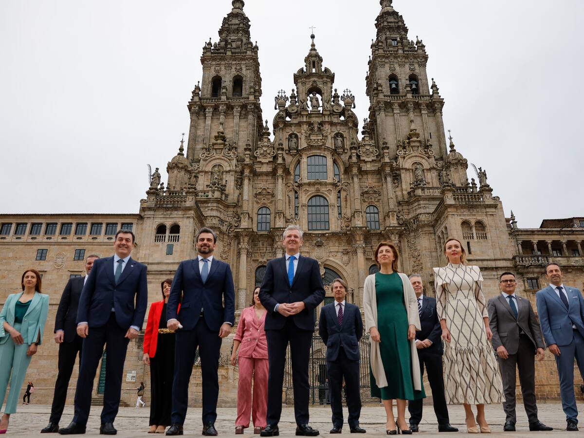 Calvo, Lorenzana y Corgos, conselleiros y conselleira de A Coruña en la Xunta de Galicia de Rueda
