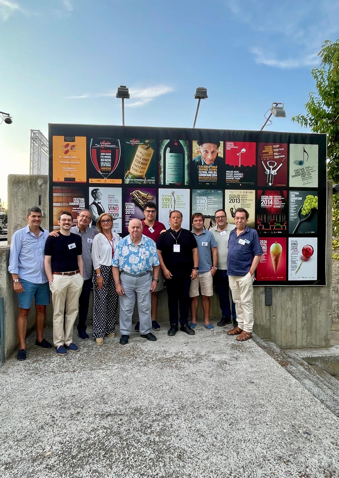 Foto de familia del Jurado del X Concurso de Tapas Festival Vino Somontano.