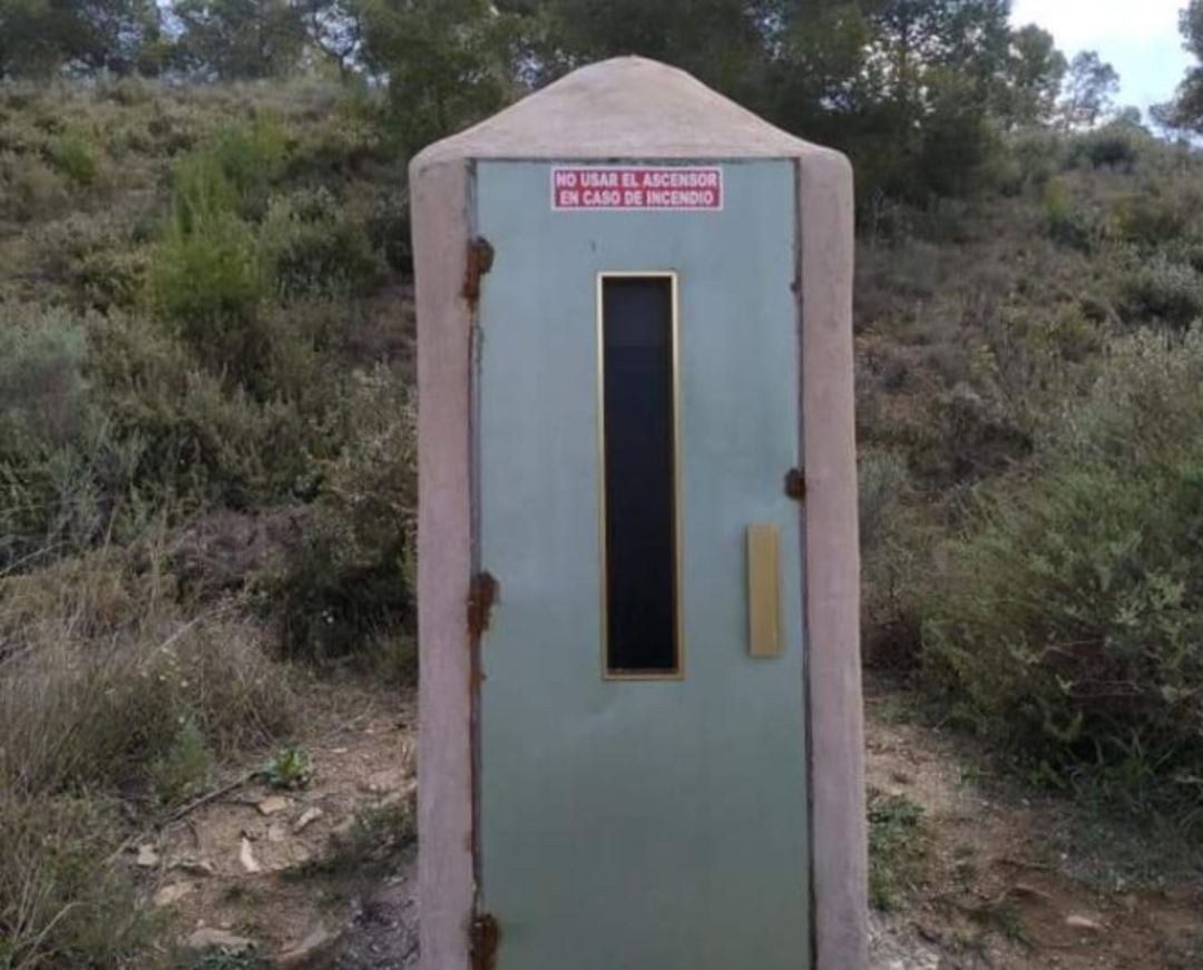 El ascensor en el campo murciano