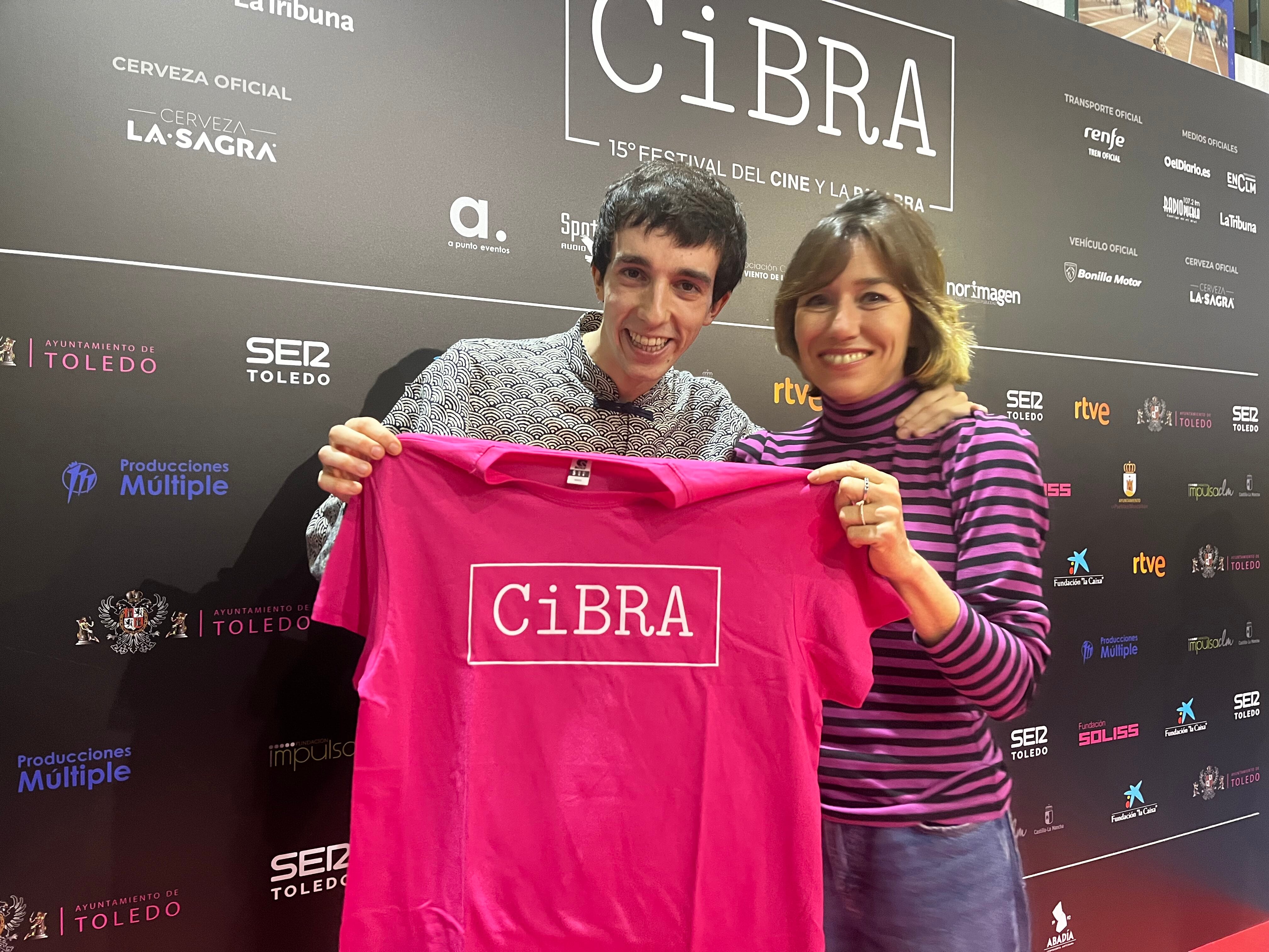 Lola Dueñas y Manuel Egozkue, durante el preestreno de &#039;Sobre todo de noche&#039; en el Festival CiBRA