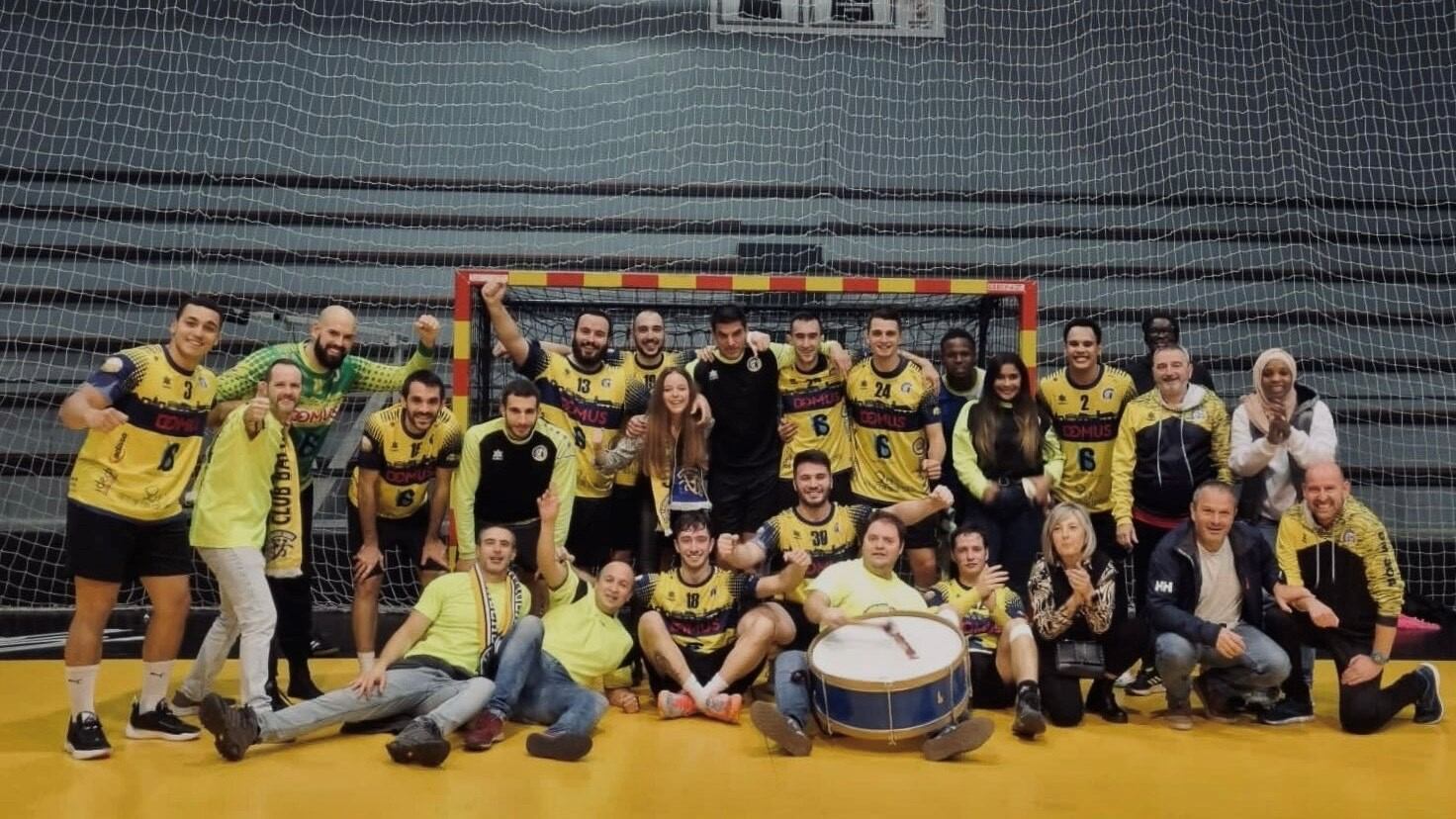 El Balonmano Soria, tras su victoria en Santoña.