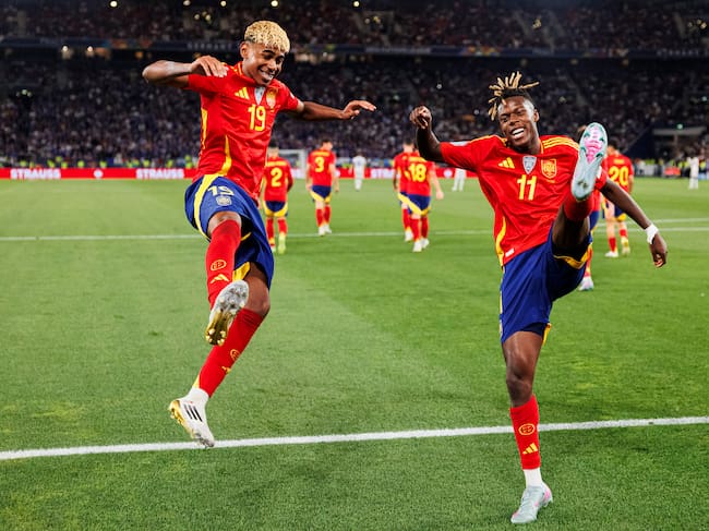 Nico Williams y Lamine Yamal con la selección.