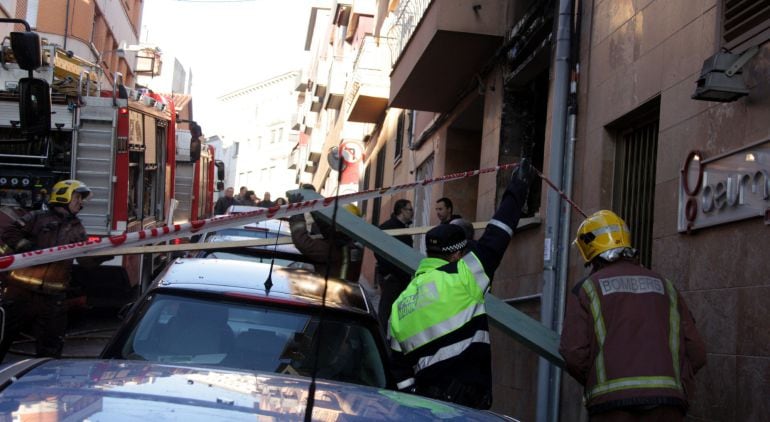 Mor una persona en una deflagració de gas en un habitatge de Mollet del Vallès