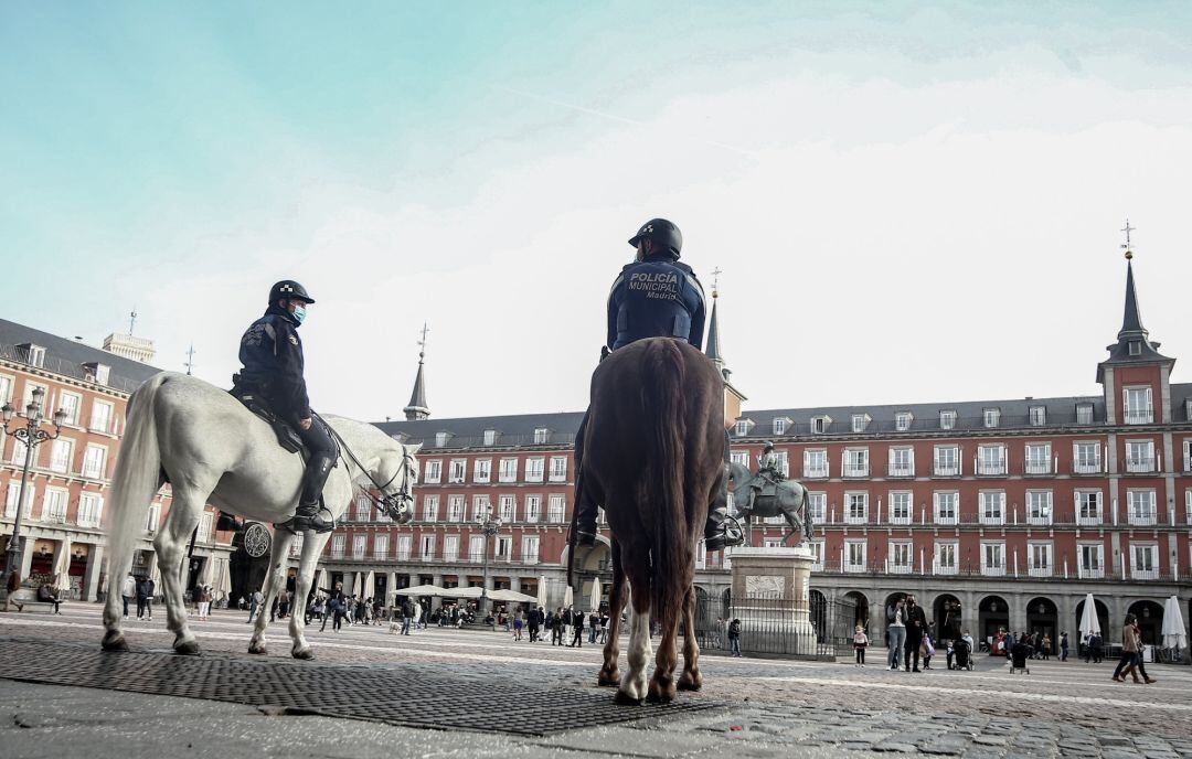 Ambiente la Plaza Mayor de Madrid.