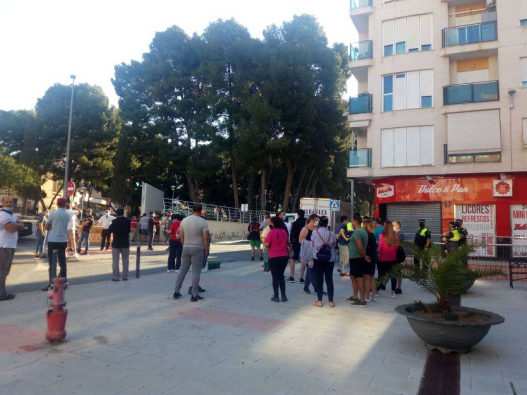 Los vendedores del mercadillo de Virgen de la Cabeza no plantaron sus puestos en Jaime Balmes