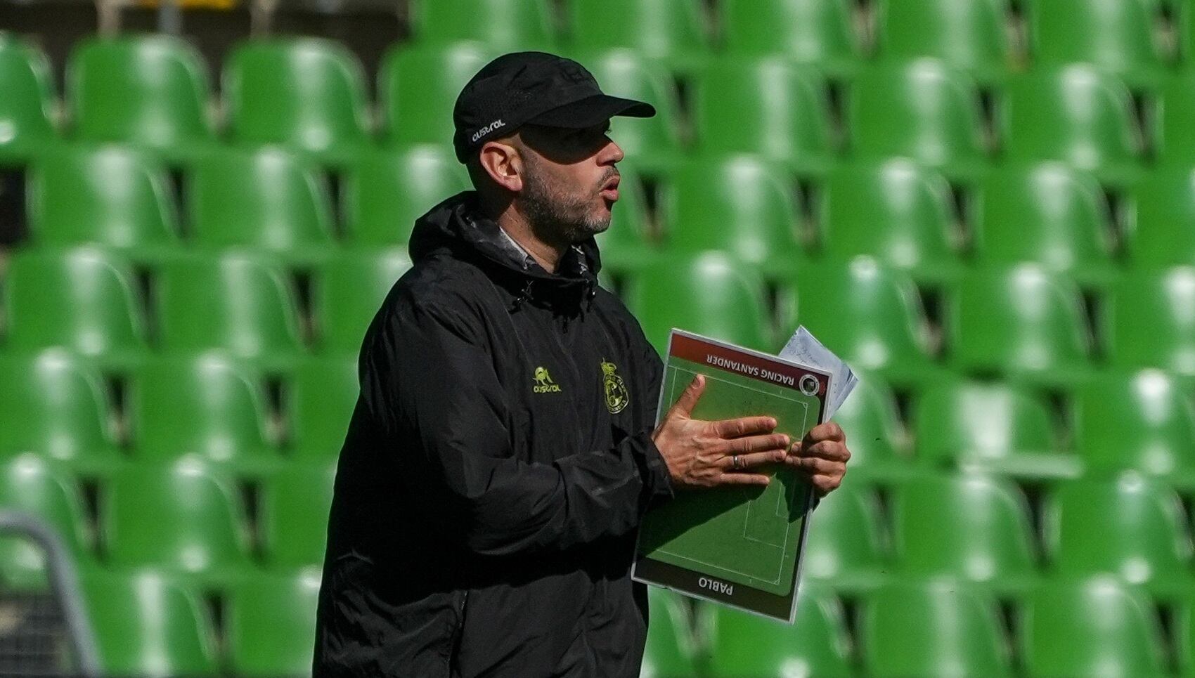 José Alberto, entrenador del Racing.