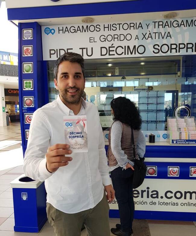 Gerardo Santamaría en su administración de loterías. Fuente: Gerardo Santamaría