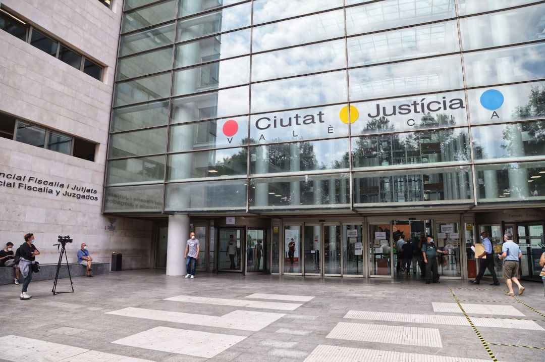 Fachada de la Ciudad de la Justicia de València en imagen de archivo