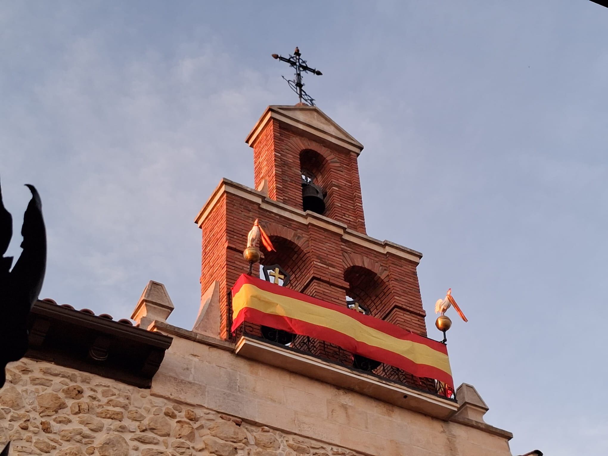 Gallos de la ermita de la Virgen de las Viñas de Aranda