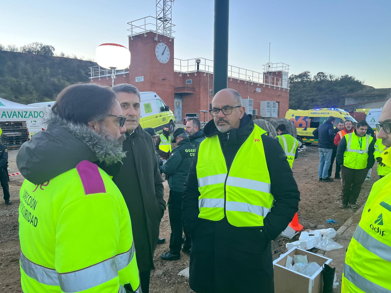 "No se puede concluir que el Alvia haya chocado con los coches del Iryo": el presidente de Renfe pone el foco en los "20 segundos" clave de la tragedia