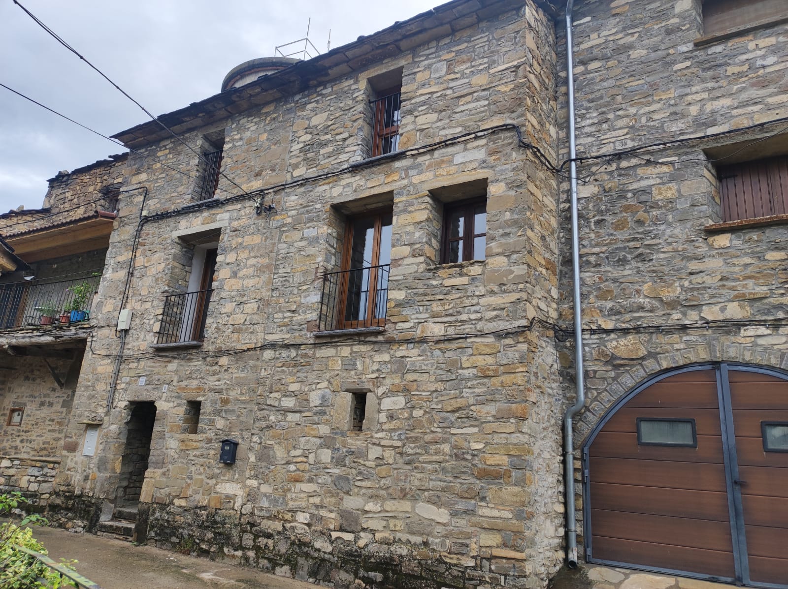 Fachada de la vivienda. Foto: Ayuntamiento de Aínsa-Sobrarbe