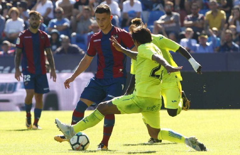 Bardhi contra el Getafe 