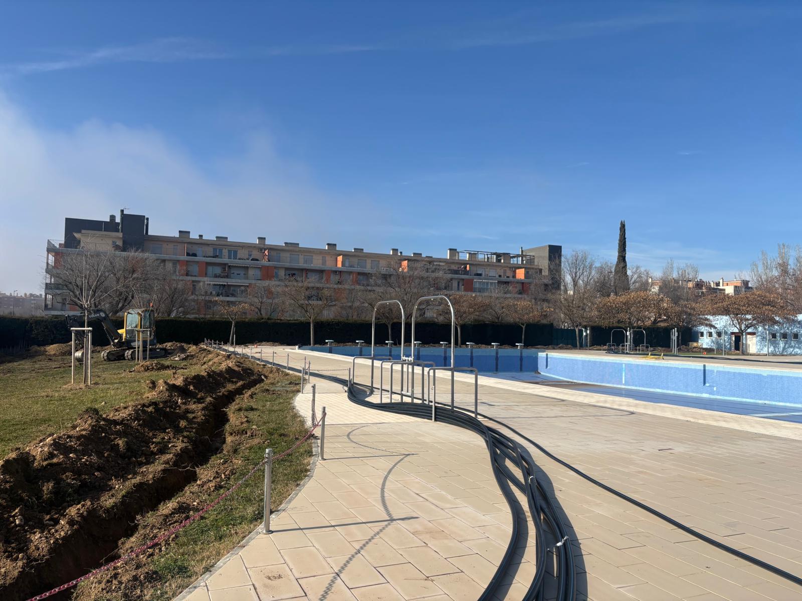 Piscina de la Ciudad Deportiva José María Escriche en Huesca