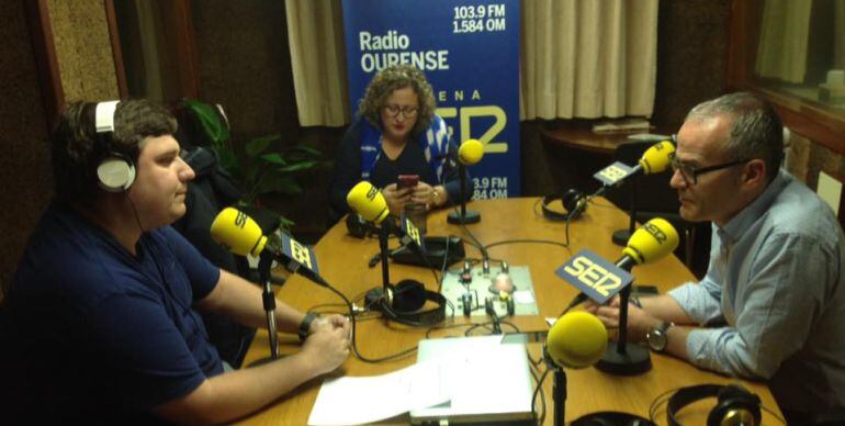 El alcalde en los estudios de Radio Ourense
