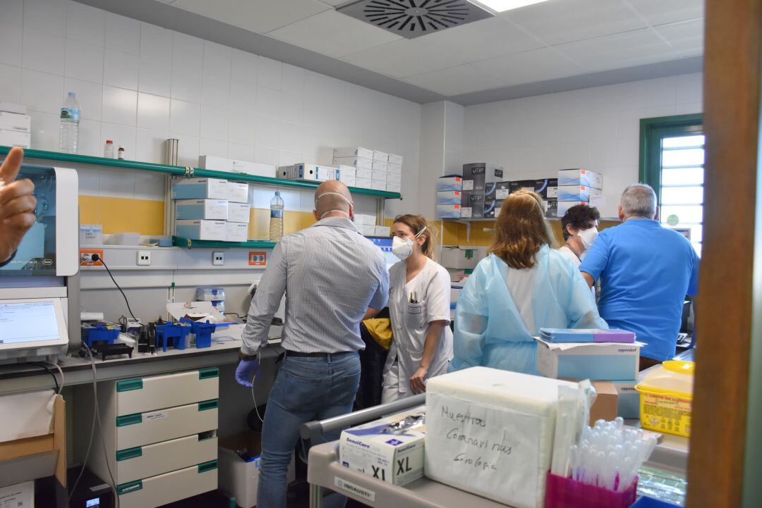 Laboratorio del hospital Doctor José Molina Orosa de Arrecife.