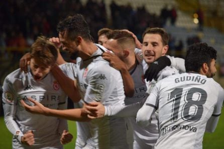 Luque celebró con rabia el gol de la sentencia