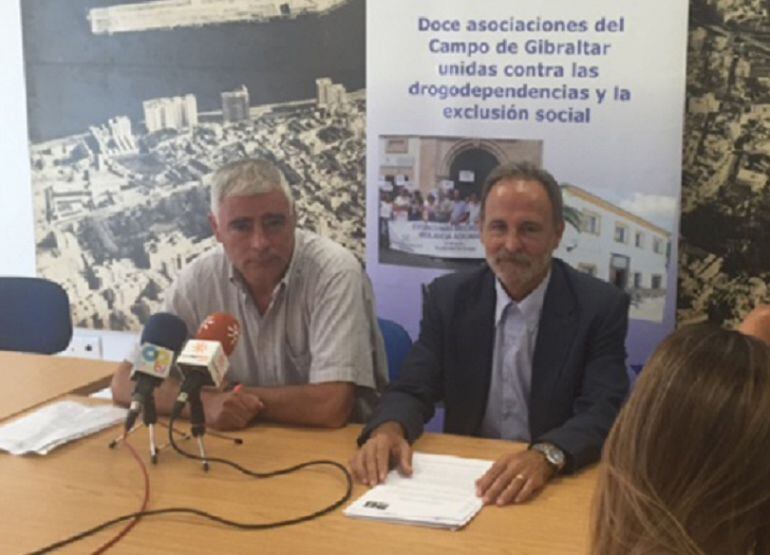 Francisco Mena y Salvador de la Encina, durante una comparecencia ante la prensa