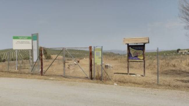 Entrada al recinto arqueologico de Bruñel que ahora será correctamente perimetrado para su protección