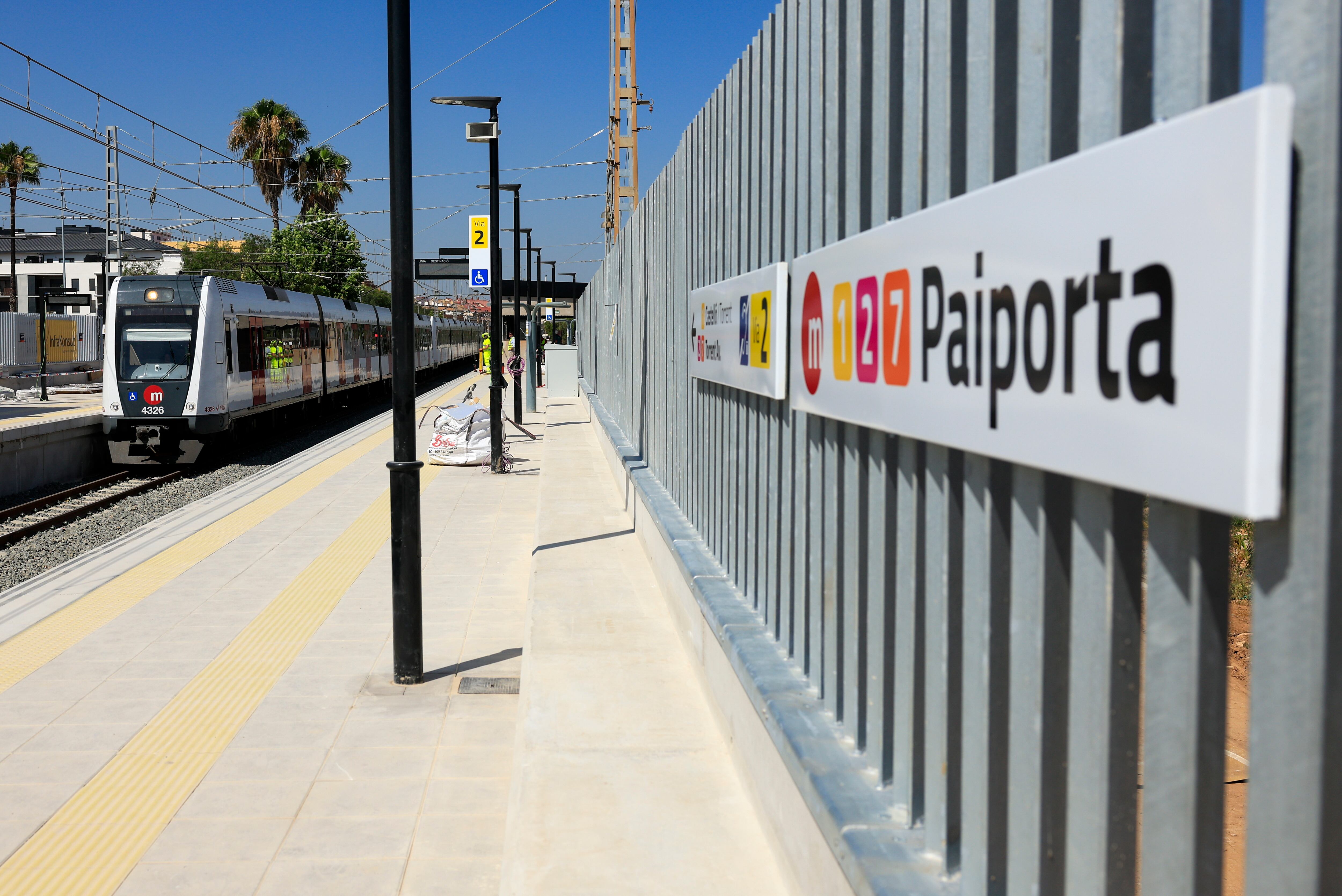 GRAFCVA8334. PAIPORTA (VALENCIA), 26/06/2025.- Vista general de la estación de Paiporta este jueves durante la presentación del dispositivo para la reapertura del tramo València SudCastelló de Metrovalencia tras la dana del 29 de octubre. EFE/Kai Försterling
