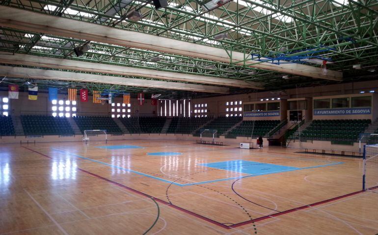 El cambio en el pavimento del pabellón Pedro Delgado puede complicar el arranque de la temporada del Naturpellet Segovia en Primera División