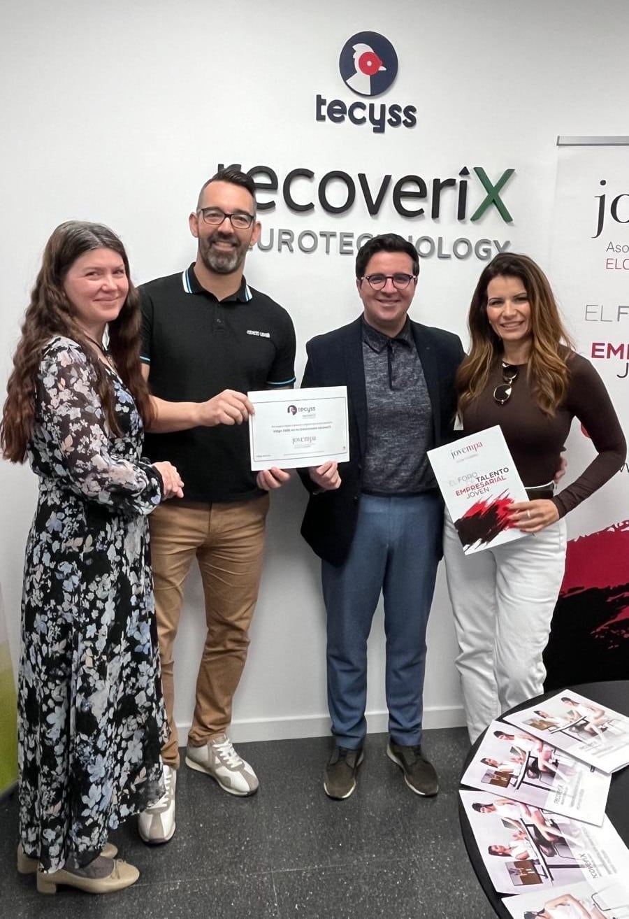 Firma del acuerdo entre Jovempa y Tecyss