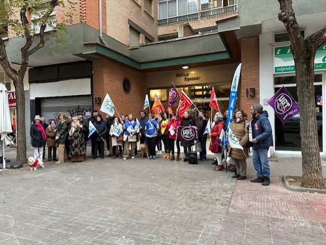 Concentración frente a la delegación de Muface