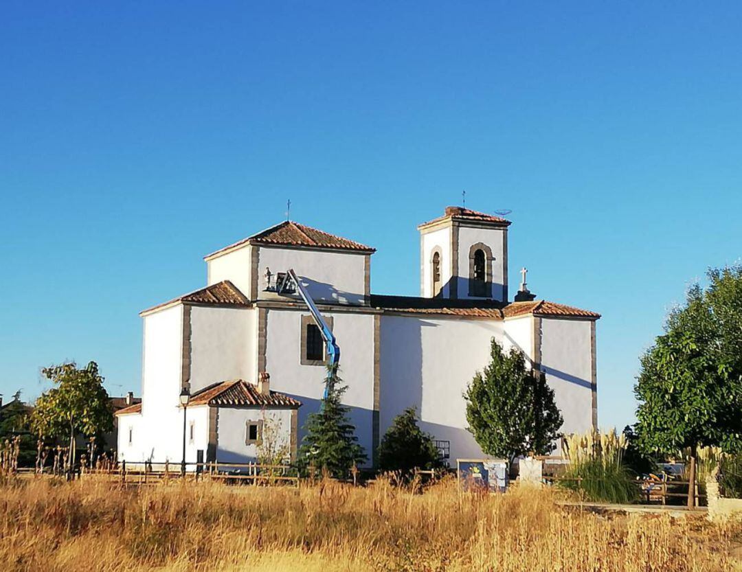 Iglesia de Trescasas (Segovia)