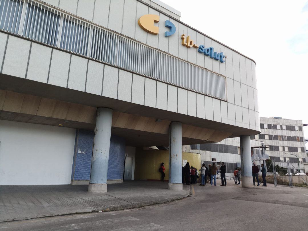 Goteo constante en Son Dureta para hacerse una prueba.