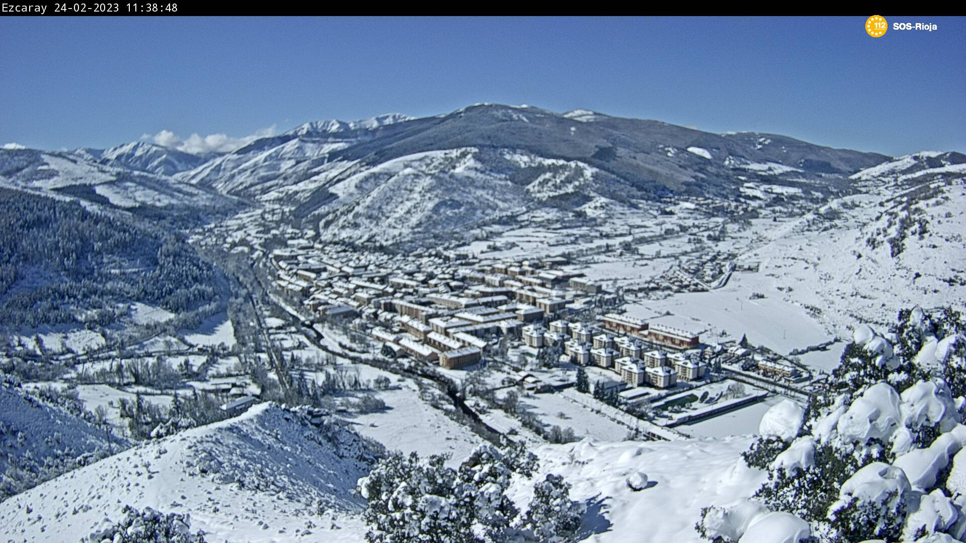 Vista de Ezcaray con nieve