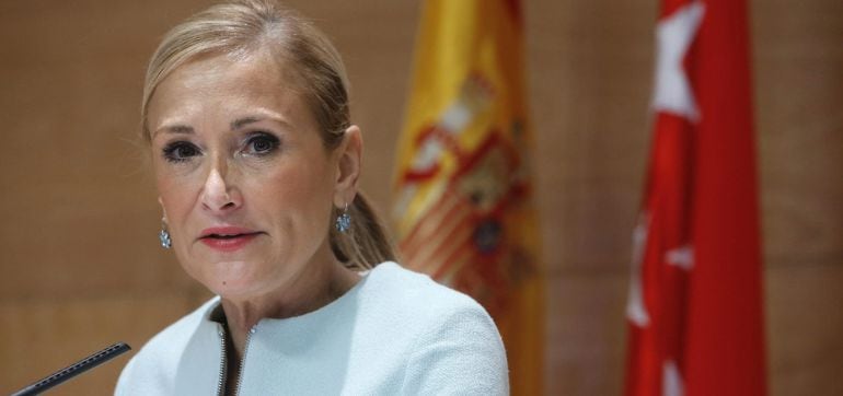 GRA298. MADRID, 15/09/2015.- Fotografía facilitada por la Comunidad de Madrid de su presidenta, Cristina Cifuentes, durante la rueda de prensa ofrecida tras presidir la reunión del Consejo de Gobierno. EFE/D.Sinova