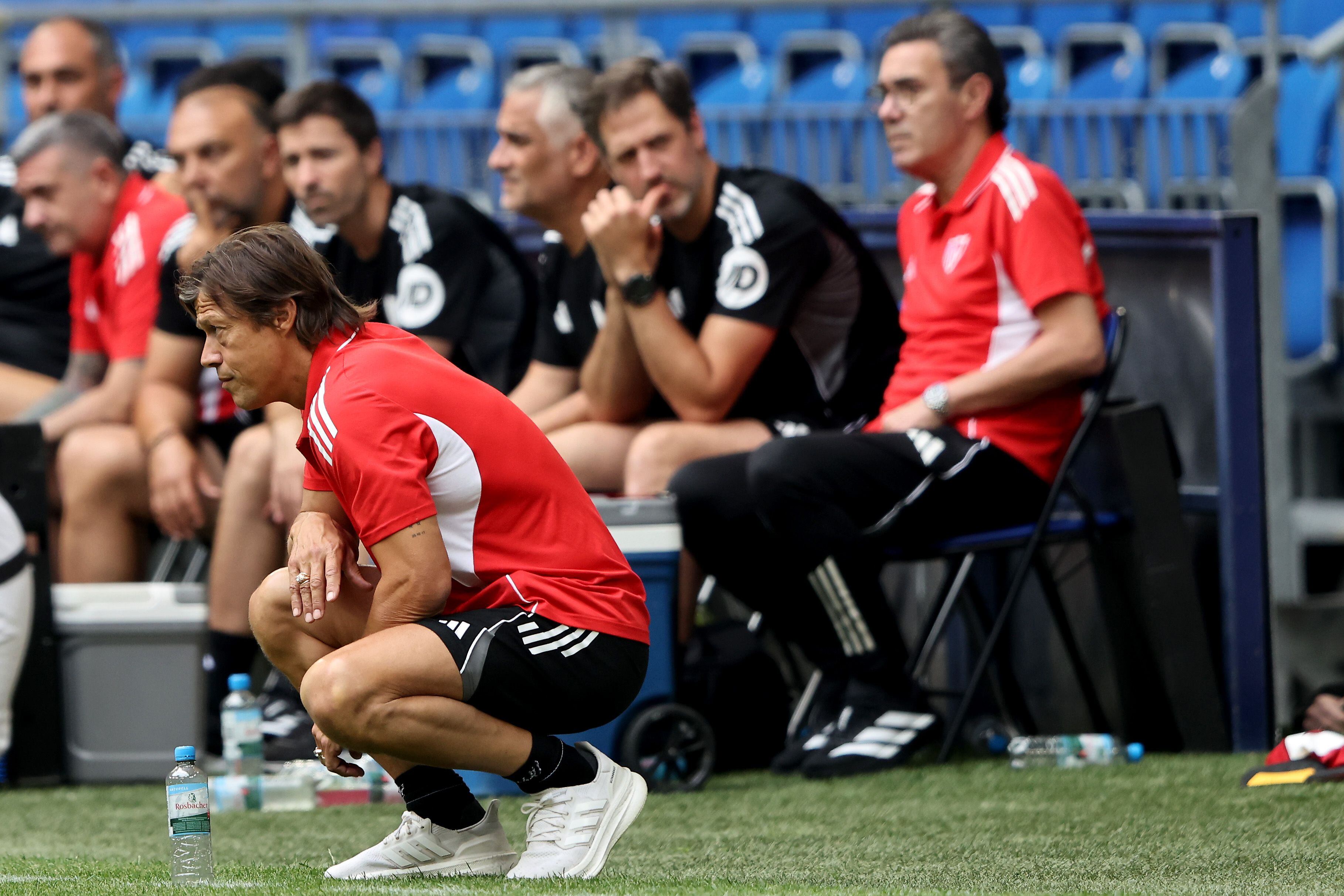 GELSENKIRCHEN, GERMANY - JULY 26: Head coach Matias Almeyda of FC Sevilla reacts during the pre-season friendly match between FC Schalke 04 and FC Sevilla at Veltins Arena on July 26, 2025 in Gelsenkirchen, Germany. (Photo by Christof Koepsel/Getty Images)