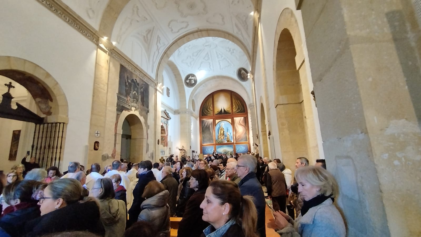 Imágenes del interior del templo