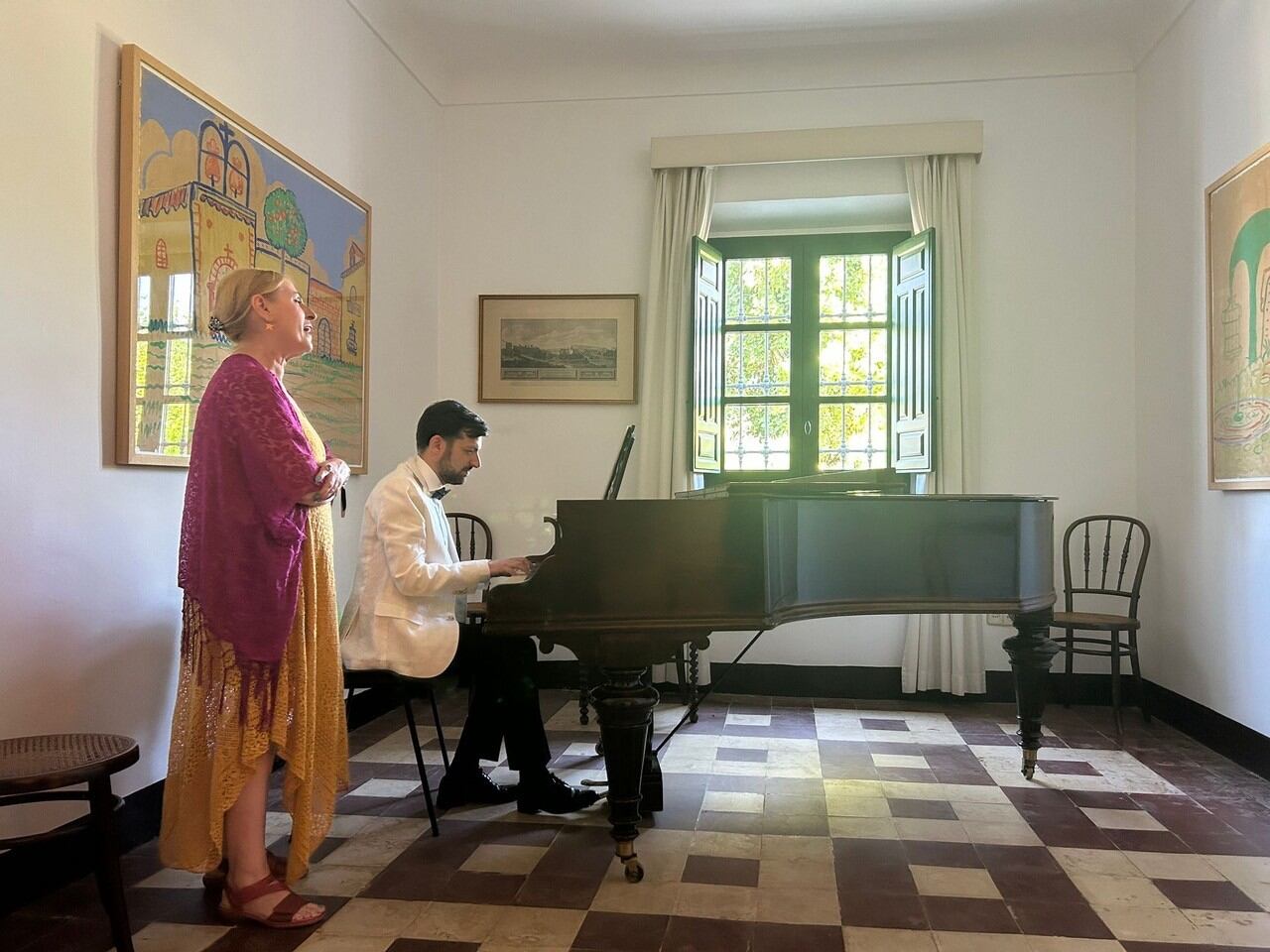 El equipo filmó en la huerta de San Vicente y pudo tocar el piano original de Lorca.