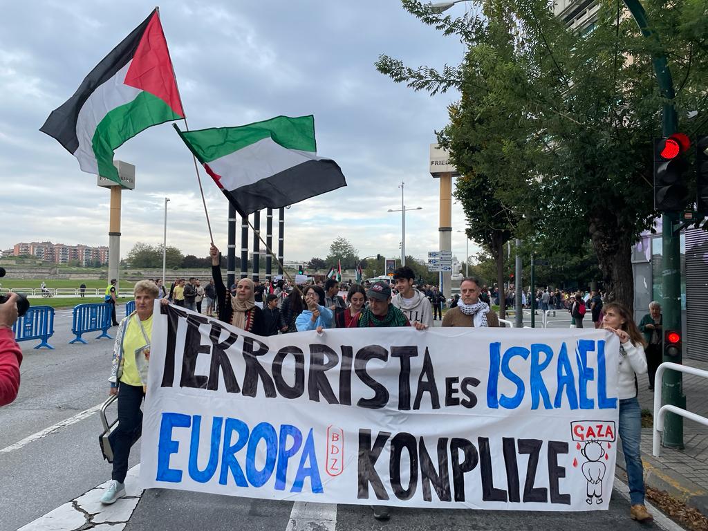 Manifestación en apoyo al pueblo palestino en Pamplona